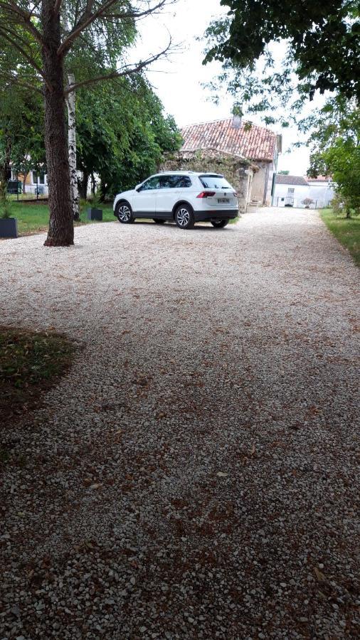 La Demeure D'Ezilda Villa Fléac-sur-Seugne Kültér fotó